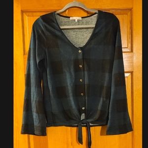 Willow & Root Flannel Bell Sleeve Top Sz  M